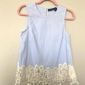 Belle Vere Small Sleeveless Blouse